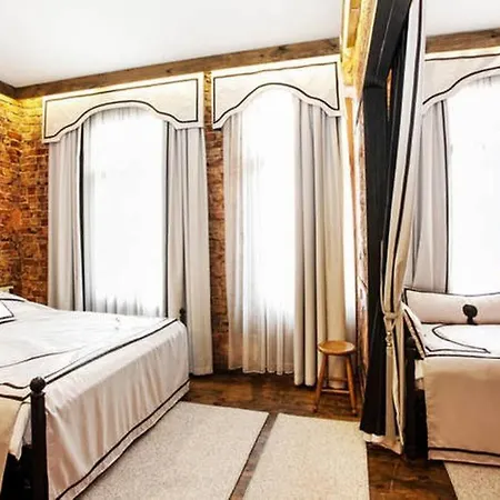 Arx Suites-3